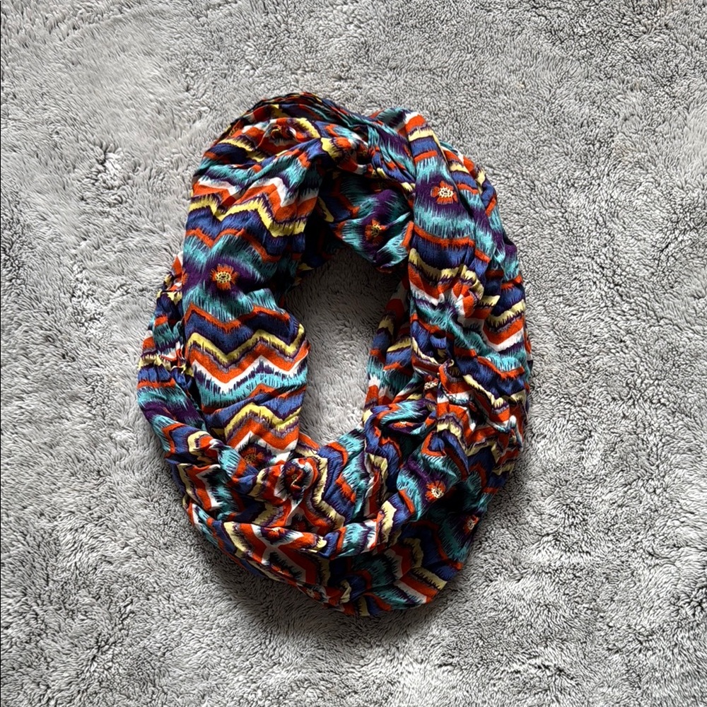 Colorful Chevron Patterned Infinity Scarf!
